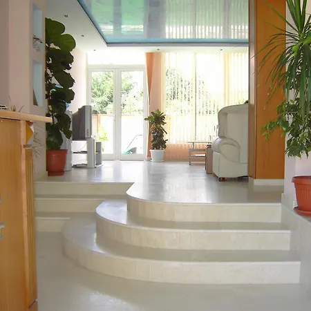 Отель Family Deja Vu 2*