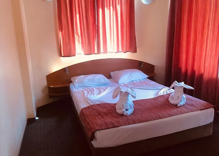 Отель Family Deja Vu 2*