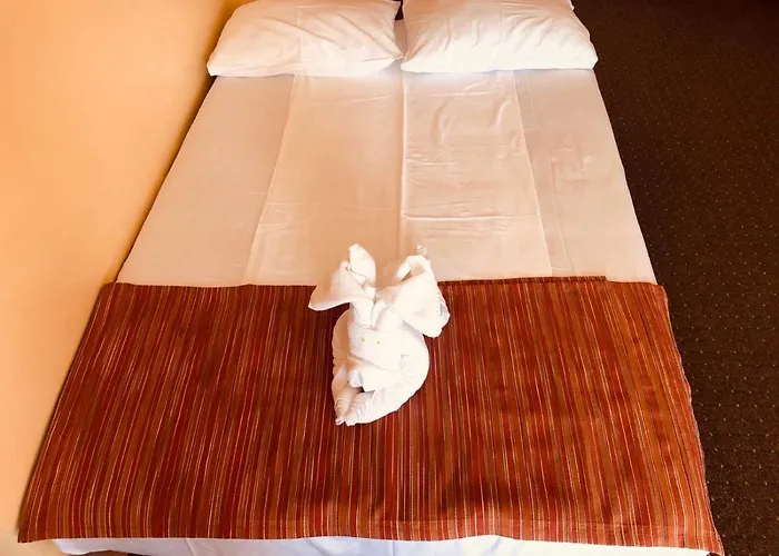 Отель Family Deja Vu Равда