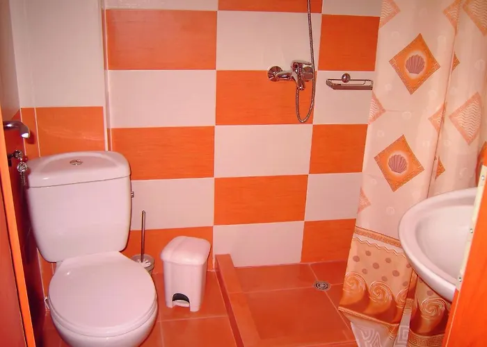 Family Deja Vu Отель