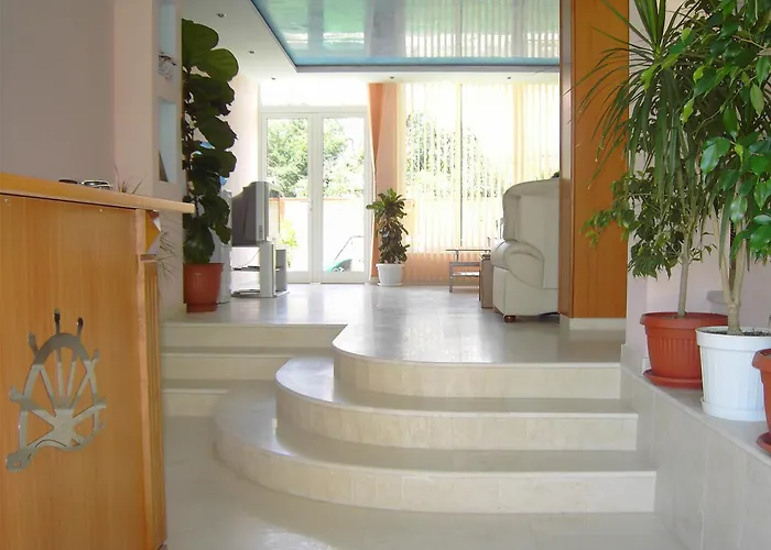 Отель Family Deja Vu 2*